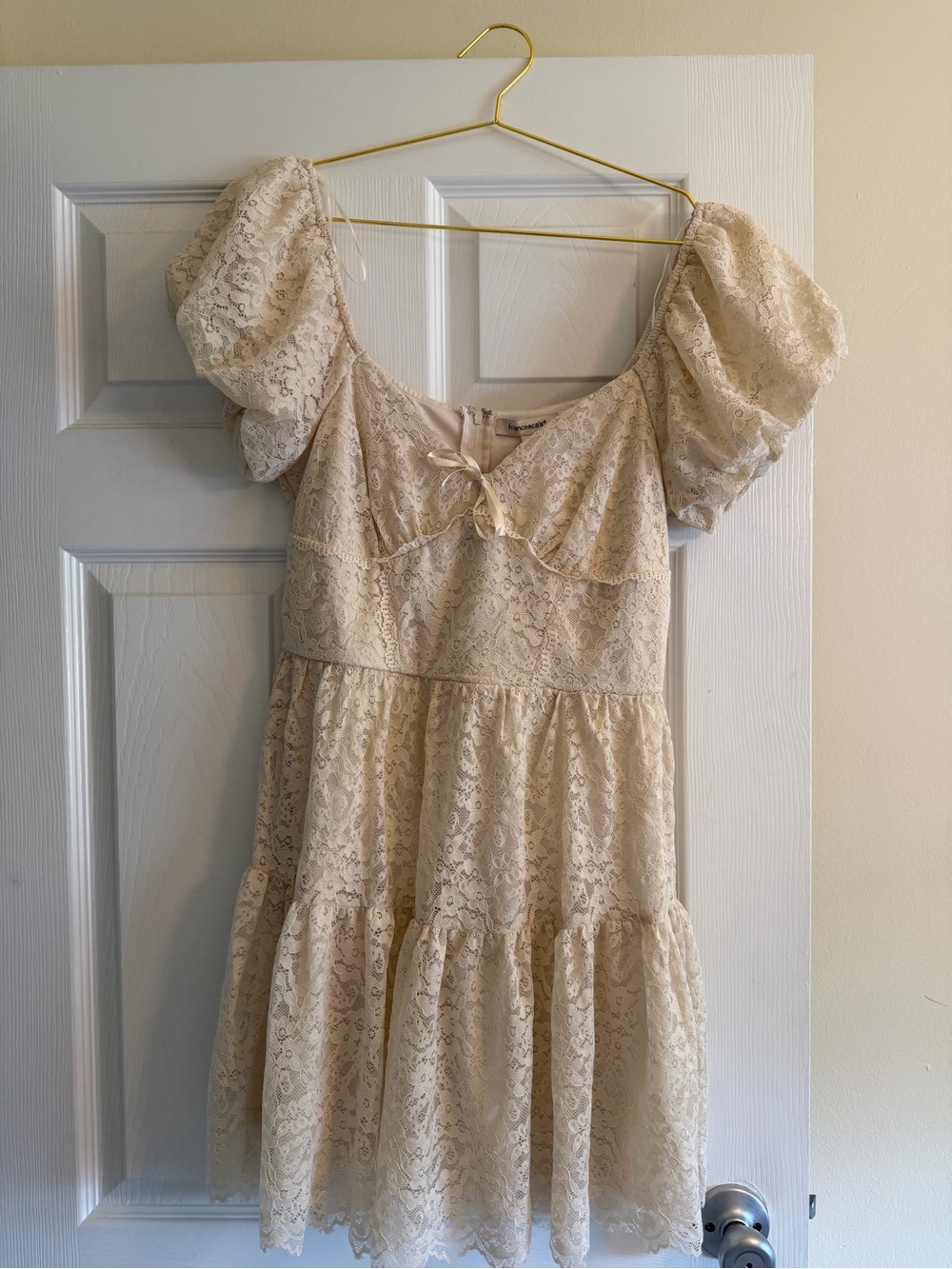 Francesca's Collections Ivory Lace Puff Sleeve Dress